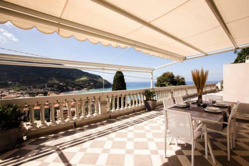 Hostal Bellevue - Rooms & Suites