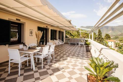 Hostal Bellevue - Rooms & Suites