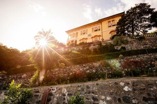 Hostal Bellevue - Rooms & Suites