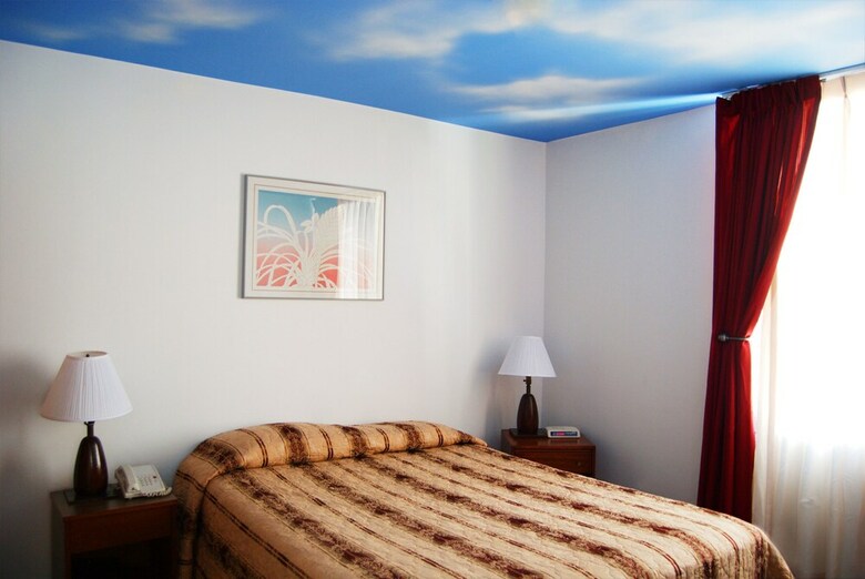 Holiday Surf Hotel