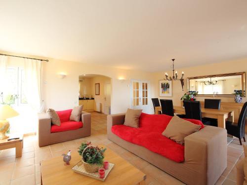 Holiday Home Villa Dubos