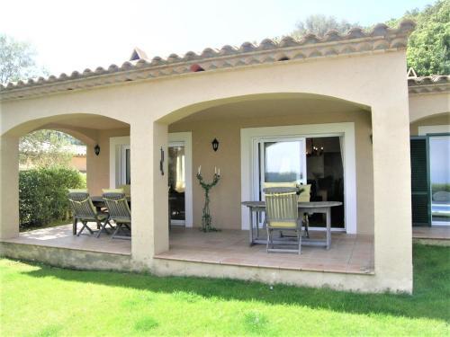Holiday Home Villa Dubos