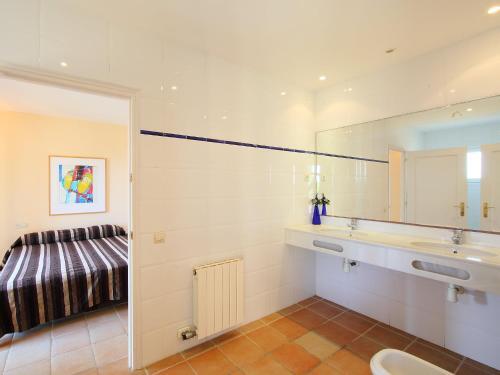 Holiday Home Villa Dubos