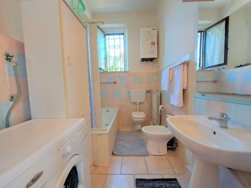 Sunny Holiday Home In Santa Maria With Private Pool
