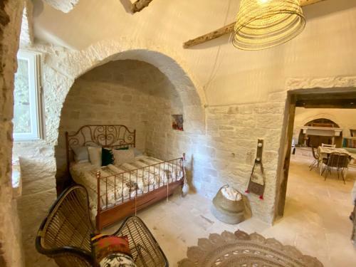 Trullo Trelisa..with Private Garden, Near Alberobello