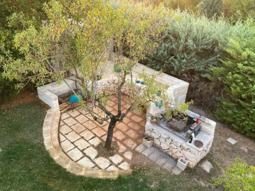 Trullo Trelisa..with Private Garden, Near Alberobello