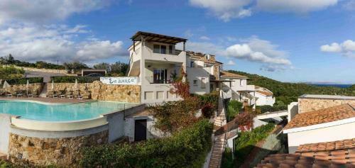 Holiday Home In Baja Sardinia 30355