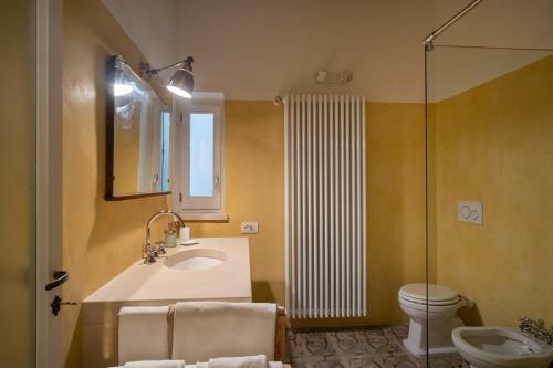 Hostal Palazzo Garzia - Dimora Storica