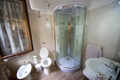 Affittacamere Oasi Di Padru B&B