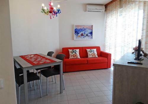 Apartamento Nuovo Fronte Spiaggia, Terrazza Sul Mare E Piscina