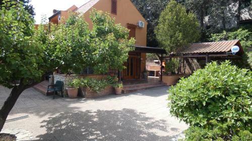Villa **beliving House**