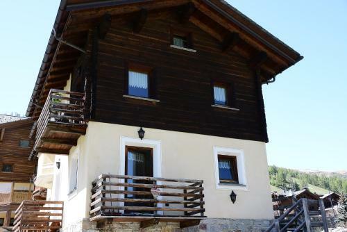 Apartamento Baita Peza Dal Dos