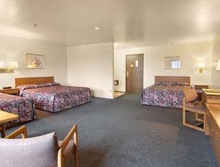 Hotel Missoula Super 8 Reserve Street