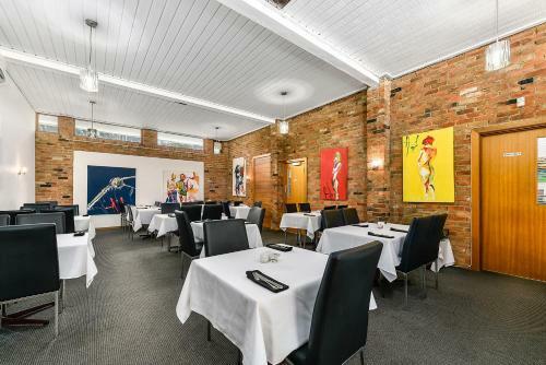Motel Sundowner William Macintosh Naracoorte