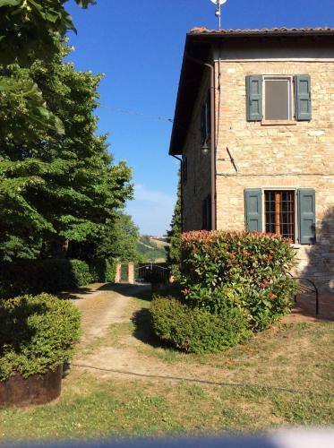 Hostal La Furbera B&B