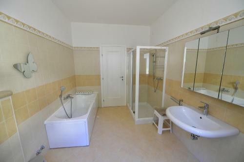 Apartamento Casa Navene Lorenzi
