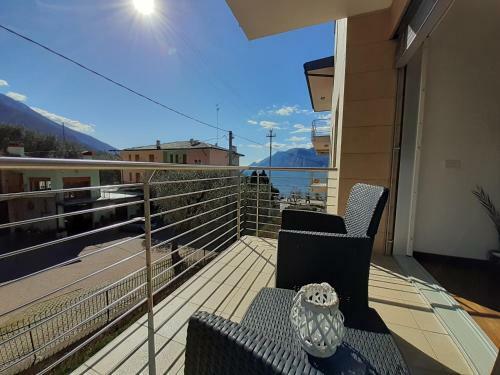 Lake View Apartment