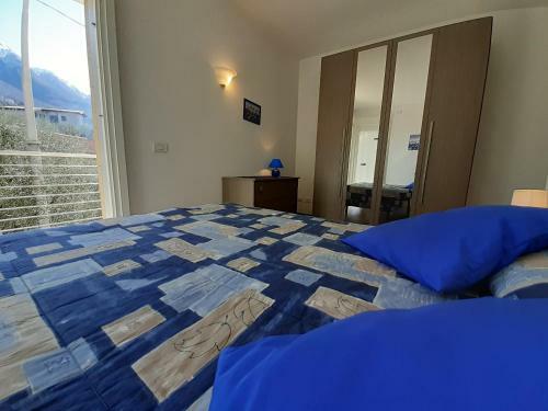 Lake View Apartment