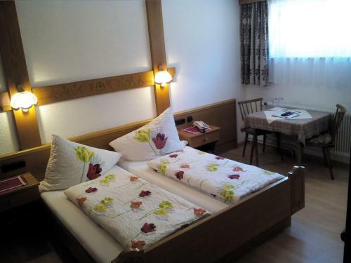 Hostal G�stehaus Alpenruh