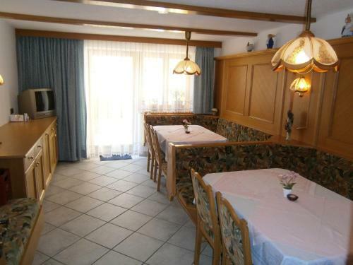 Hostal G�stehaus Alpenruh