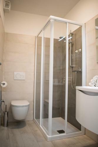 C� Rita Apartments