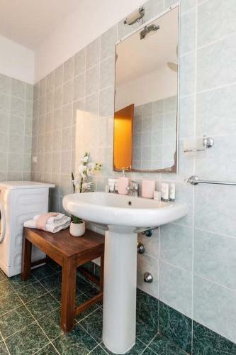 Gaber Apartment - Smart Holiday