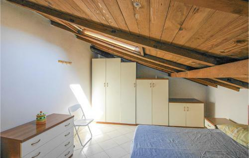 Beautiful Home In Marina Di Carrara With 2 Bedrooms