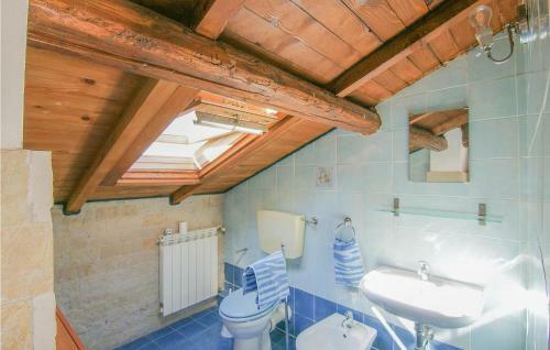 Beautiful Home In Marina Di Carrara With 2 Bedrooms