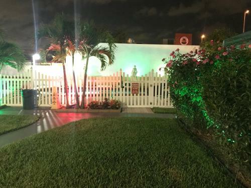 Bali Hai Motel
