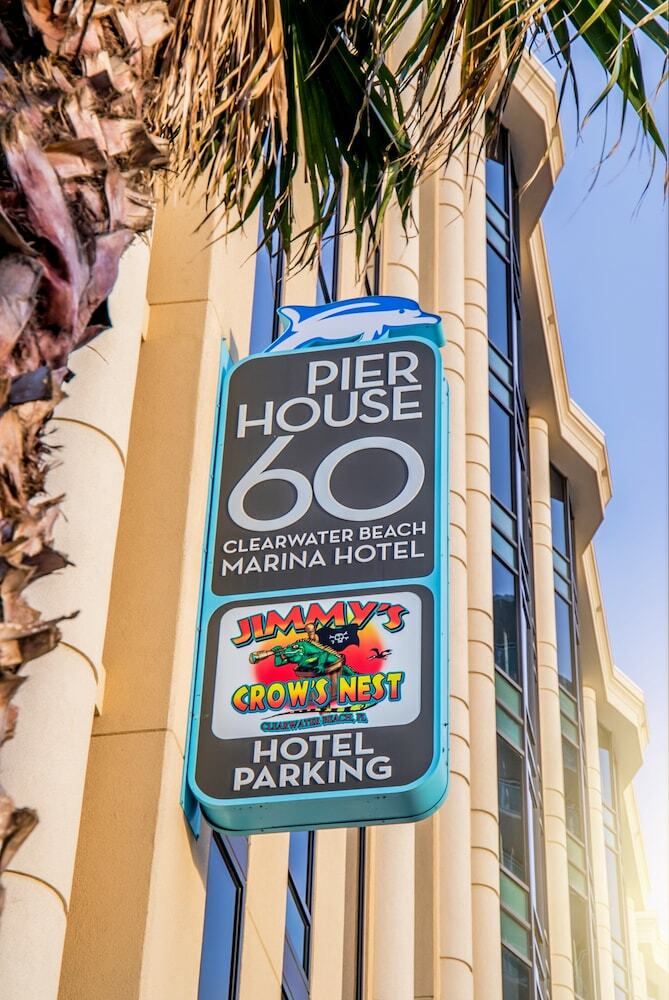 Pier House 60 Marina Hotel