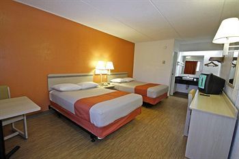 Motel 6 Charlotte Coliseum