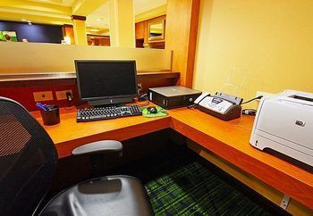 Hotel Fairfield Inn And Suites Turlock