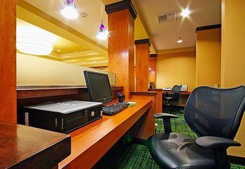Hotel Fairfield Inn And Suites Turlock