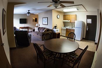 Hotel Fargo Inn And Suites