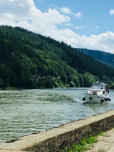 Apartamento Natur Und Neckarblick Bei Heidelberg