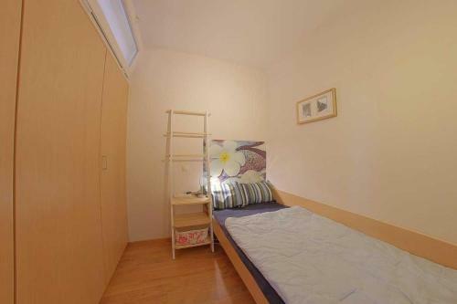 Apartment 578