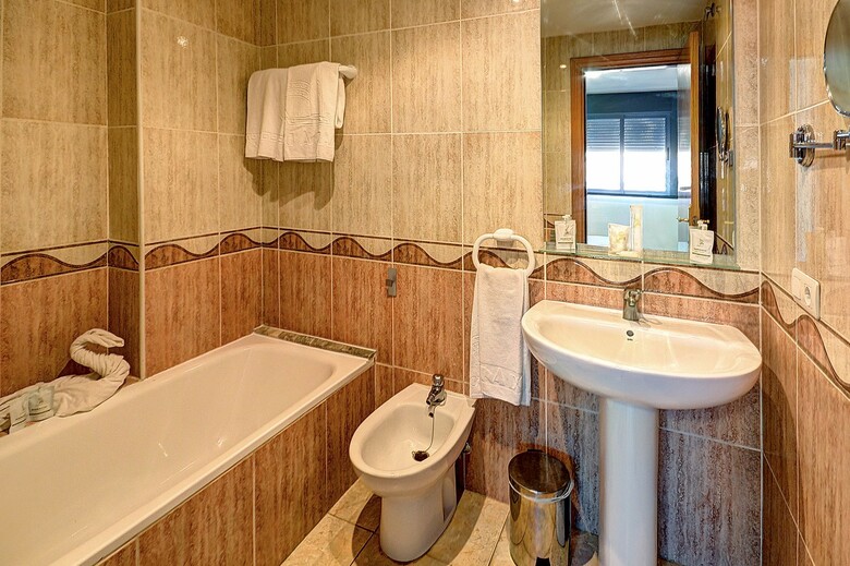 Apartamentos Turisticos Marina D�or 1� Linea