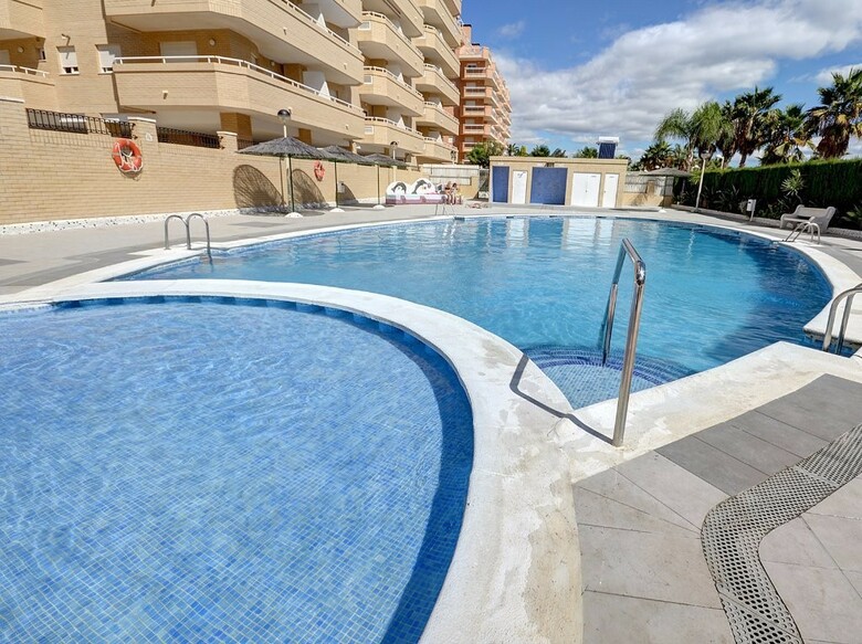 Apartamentos Turisticos Marina D�or 1� Linea