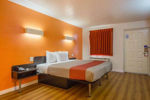 Motel 6 Garland Northwest Highway