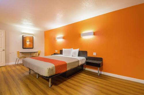 Motel 6 Garland Northwest Highway