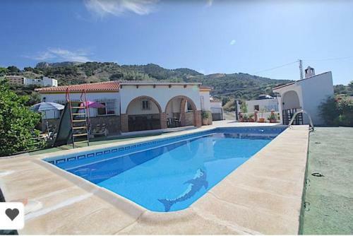 Villa Mar�n