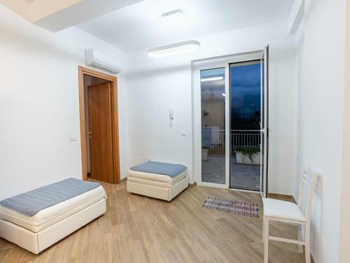 Beautiful Holiday Home In Mascali At The Beach