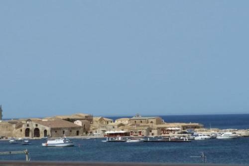 Mansarda A Marzamemi Con Vista Su Isolotto Brancati