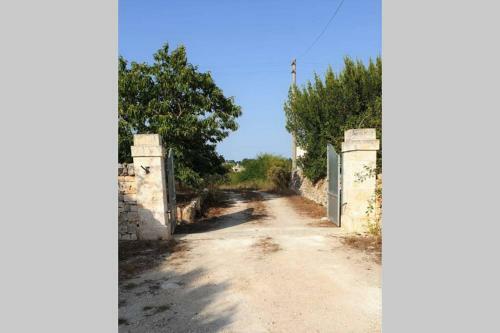 Delizioso Trullo Al Centro Della Valle D'itria