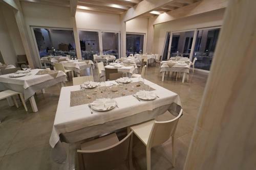 Saracena Holiday Home With Private Beach And Swimming Pool