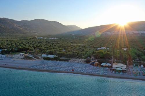 Holiday Apartment Orchidea With Swimming Pool And Private Beach