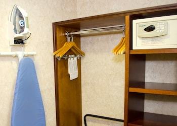 Aparthotel Quality Inn Monterrey La Fe