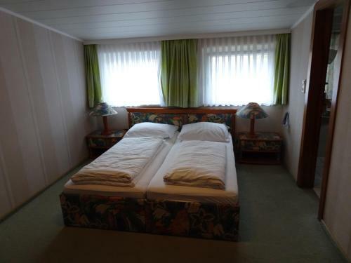 Hostal Pension Haus Am See