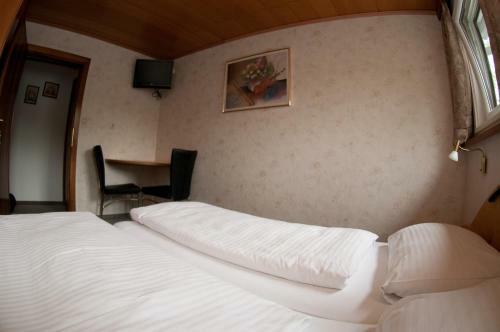 Hostal Pension Haus Am See