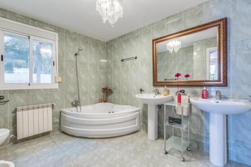 Villa Holiday Home Ran De Mar